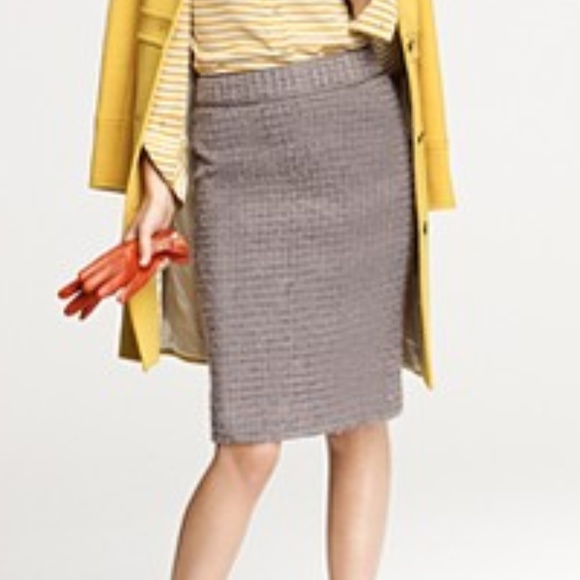 J. Crew Dresses & Skirts - No. 2 pencil skirt in metallic bouclé (L12)